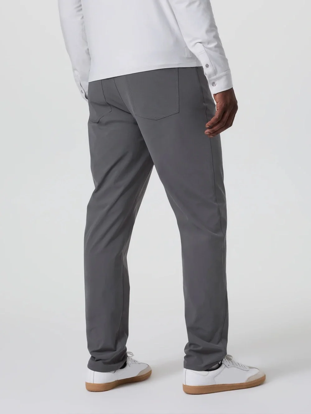 Vuori Meta Pants in Classic Fit
